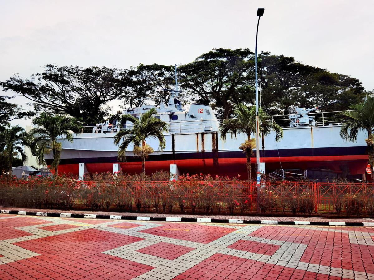 Bandar Melaka Family Bungalow Private Pool Bbq Wifi Netflix Exterior photo